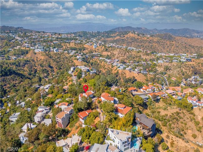 8280 Grand View Dr, House other with 3 bedrooms, 4 bathrooms and 2 parking in LOS ANGELES CA | Image 61
