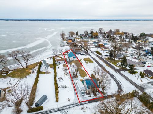 {{alt}} | Card Image