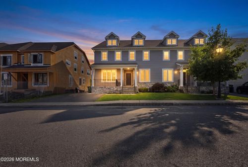 46 Blue River Way, Lakewood, NJ, 08701-5681 | Card Image