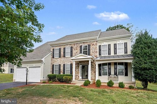 3320 Mccorkle Ct, TRIANGLE, VA, 22172-2327 | Card Image
