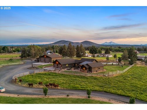 6150 Nw Kingwood Ave, Redmond, OR, 97756-9384 | Card Image