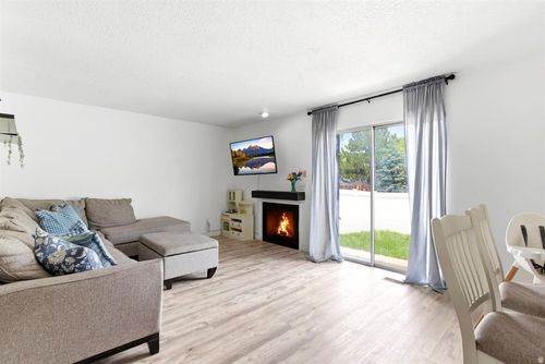 1944 Willow Wood Ln, Ogden, UT, 84403-4916 | Card Image