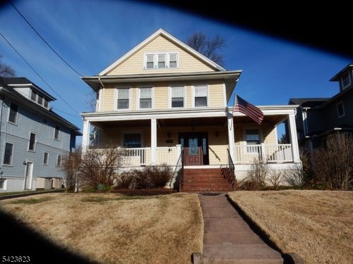 418 Washington St, Westfield, NJ, 07090-3204 | Card Image