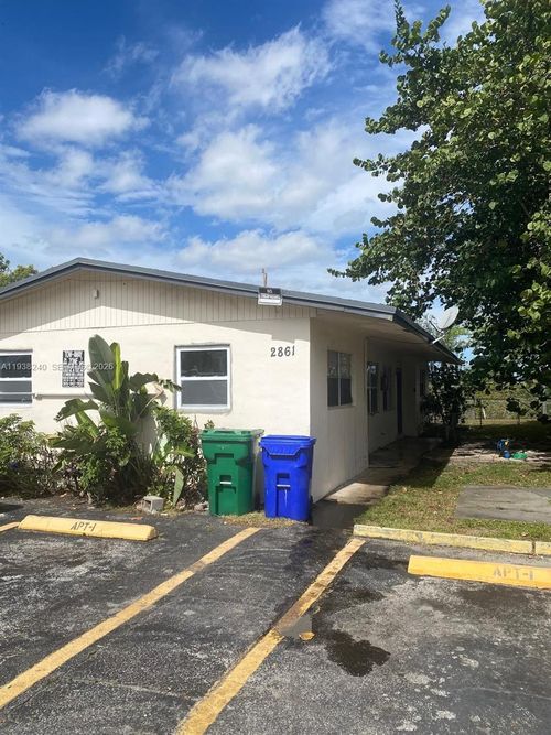2-2861 Nw 15th Ct, Fort Lauderdale, FL, 33311-5163 | Card Image