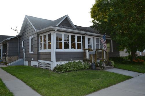 1203 Academy St, ELROY, WI, 53929-1005 | Card Image