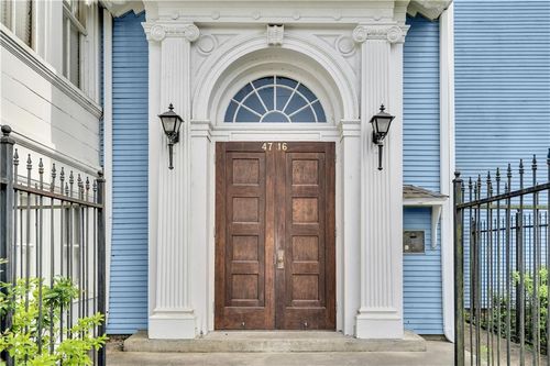 apt-2-4716 Annunciation St, New Orleans, LA, 70115-1656 | Card Image