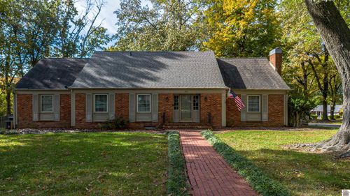 201 Maxfield Dr, Paducah, KY, 42001-4927 | Card Image