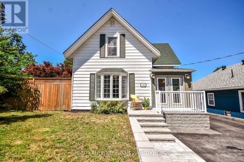 346 Yonge St, Midland, ON, L4R2B4 | Card Image