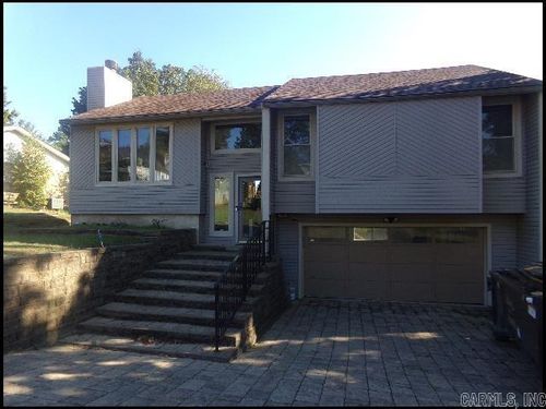 47 Hightrail Dr, Maumelle, AR, 72113-6220 | Card Image