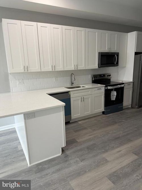 765 N 39th St, PHILADELPHIA, PA, 19104-1673 | Card Image