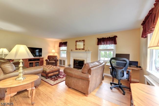 306 Boulevard, House other with 3 bedrooms, 2 bathrooms and null parking in Pompton Plains NJ | Image 9