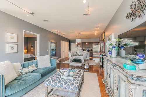 apt-1901-2200 Victory Ave, Dallas, TX, 75219-7681 | Card Image