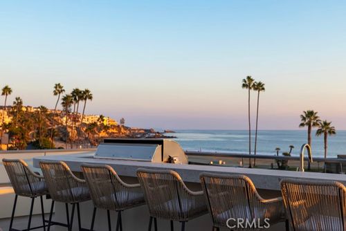 3000 Breakers Dr, Corona del Mar, CA, 92625-3206 | Card Image