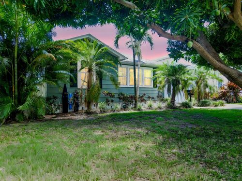 182 29th Ave N, ST PETERSBURG, FL, 33704-2941 | Card Image