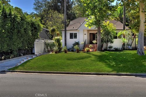 15128 Valley Vista Blvd, Sherman Oaks, CA, 91403 | Card Image