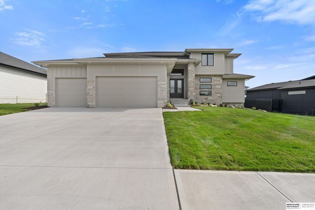 21009 C St, House other with 4 bedrooms, 4 bathrooms and 3 parking in Elkhorn NE | Image 4