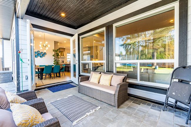 21661 Ridgeway Cres, House other with 8 bedrooms, 8 bathrooms and 6 parking in Maple Ridge BC | Image 38