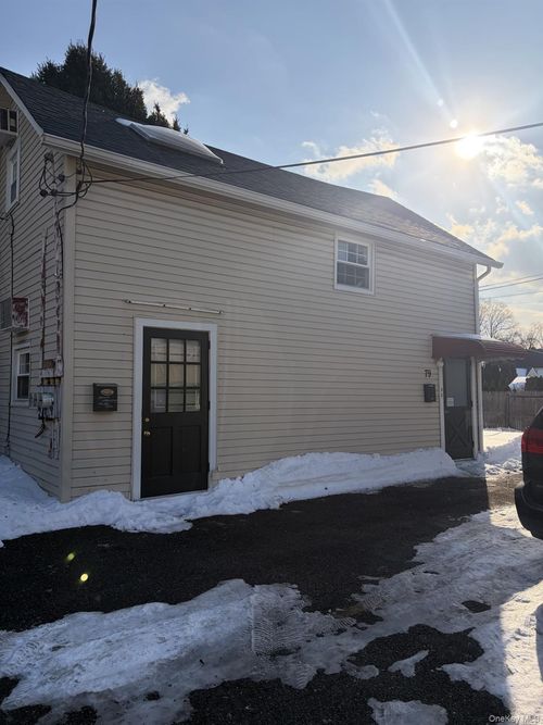 79 Hillside Ave, Williston Park, NY, 11596-2305 | Card Image