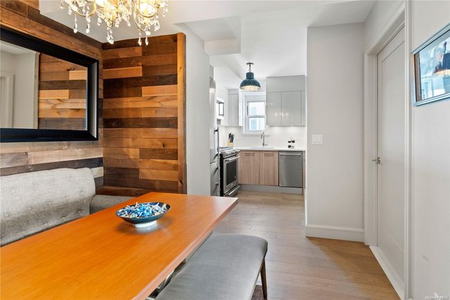 dining to kitchen | Image 6