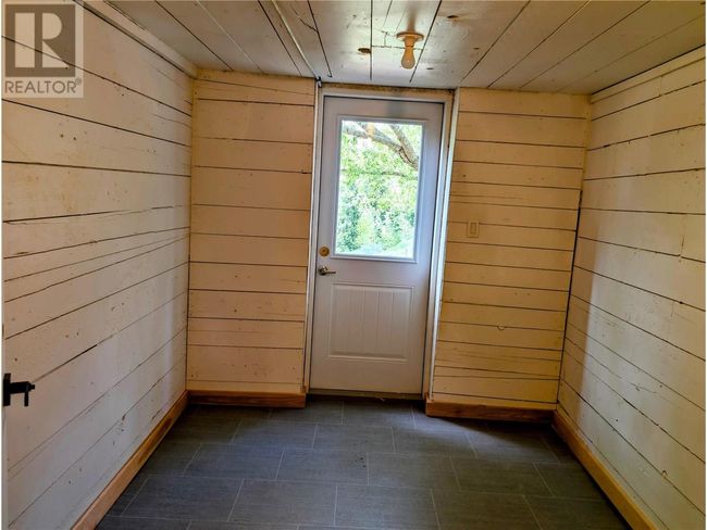 4152 51 St, House other with 2 bedrooms, 2 bathrooms and 10 parking in Canyon BC | Image 15