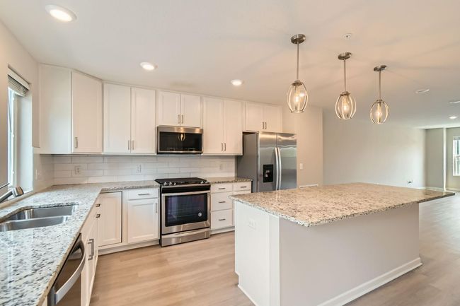 625 Village Drive - Web Quality - 008 - 08 Kitchen.jpg | Image 8
