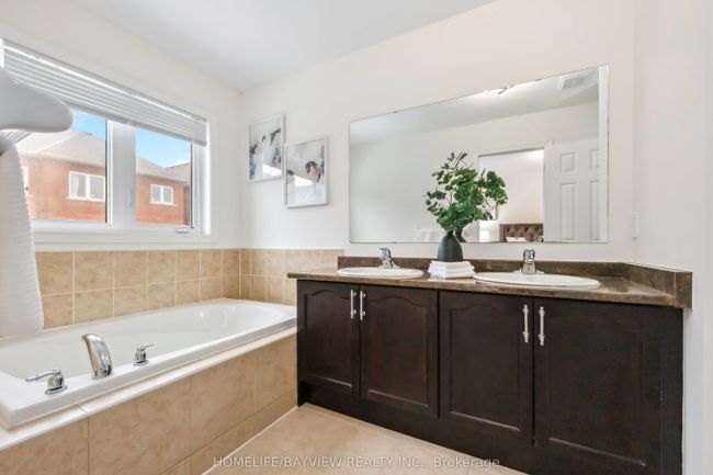 147 Collin Crt, House attached with 3 bedrooms, 3 bathrooms and 2 parking in Richmond Hill ON | Image 31