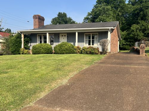 212 N 3rd St, Pulaski, TN, 38478-2802 | Card Image