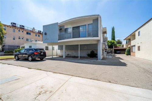 14716 Magnolia Blvd, Sherman Oaks, CA, 91403-1423 | Card Image
