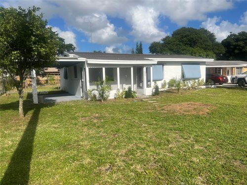 a-3921 Sw 59th Ave, West Park, FL, 33023-6149 | Card Image