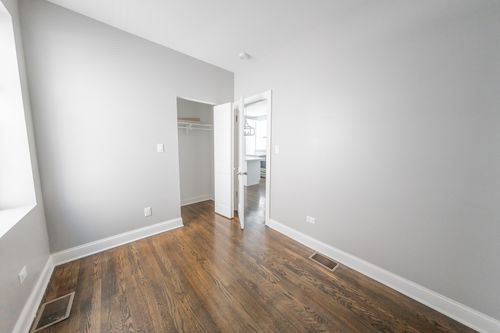 2102 Harvey Ave, Berwyn, IL, 60402-2040 | Card Image