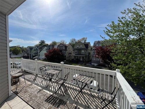 182 N 19th St, East Orange, NJ, 07017-5384 | Card Image