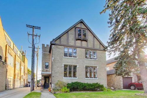 419 Greenfield St, Oak Park, IL, 60302-1143 | Card Image