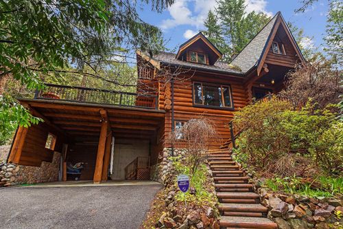 {{alt}} | Card Image