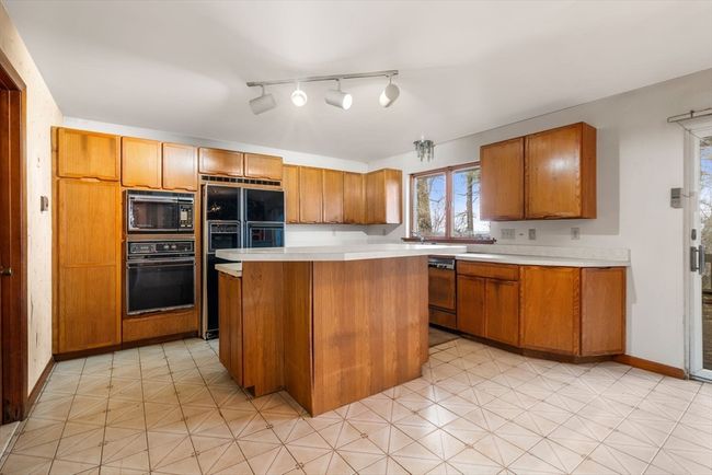 274 Brookfield Rd, House other with 3 bedrooms, 2 bathrooms and 5 parking in Sturbridge MA | Image 16