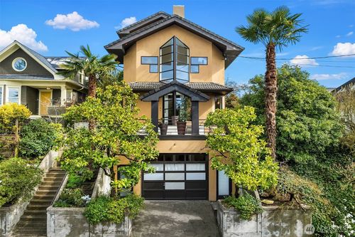 310 21st Avenue E, Seattle, WA, 98112 | Card Image