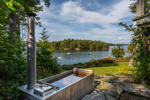 195 Indian Rest Road, Harpswell, ME, 04079 | Card Image