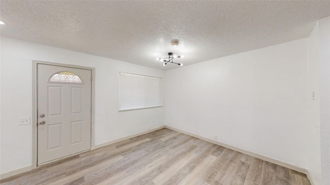 4403 Westminster Dr, Townhouse with 3 bedrooms, 2 bathrooms and null parking in Irving TX | Image 9