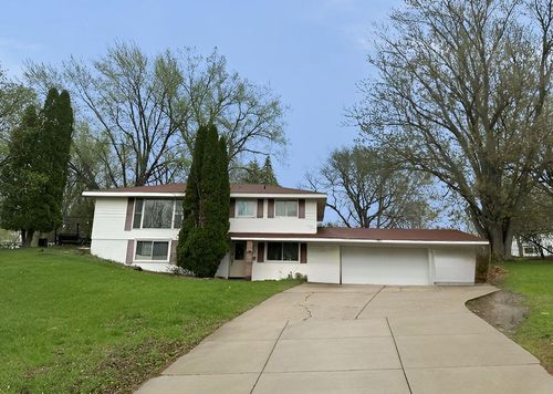 13832 Shirley Dr, Burnsville, MN, 55337-4282 | Card Image