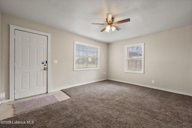 living room | Image 8