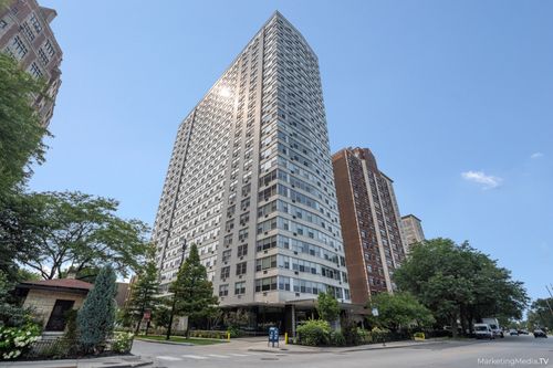 9k-3900 N Lake Shore Dr, Chicago, IL, 60613-3464 | Card Image