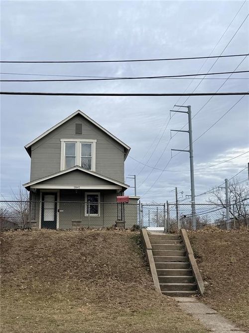 1841 S Valley St, Kansas City, KS, 66103-1057 | Card Image