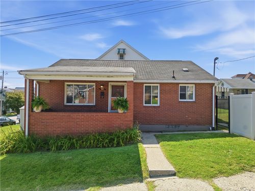 903 Penn St, Brackenridge, PA, 15014-1125 | Card Image