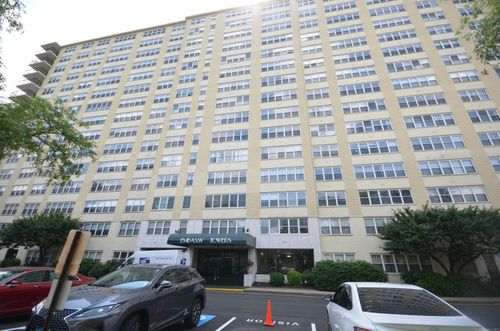 unit-14n-2625 Park Ave, Bridgeport, CT, 06604-1347 | Card Image