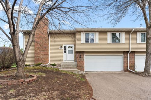 4683 Ridge Cliff Dr, Eagan, MN, 55122-3709 | Card Image