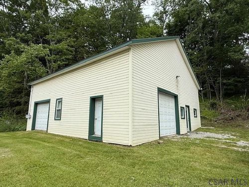 2091 Forest Hills Dr, Windber, PA, 15963-8931 | Card Image
