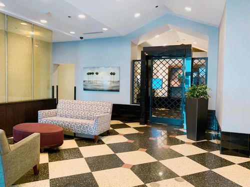 apt-2511-111 W Maple St, Chicago, IL, 60610-5457 | Card Image