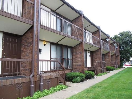 1978 Green Bay Rd, Highland Park, IL, 60035-3112 | Card Image