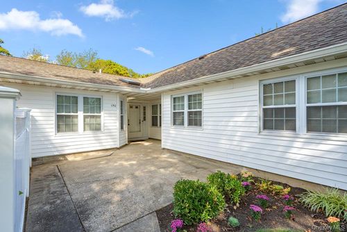 150 Revere Dr, Sayville, NY, 11782-1362 | Card Image