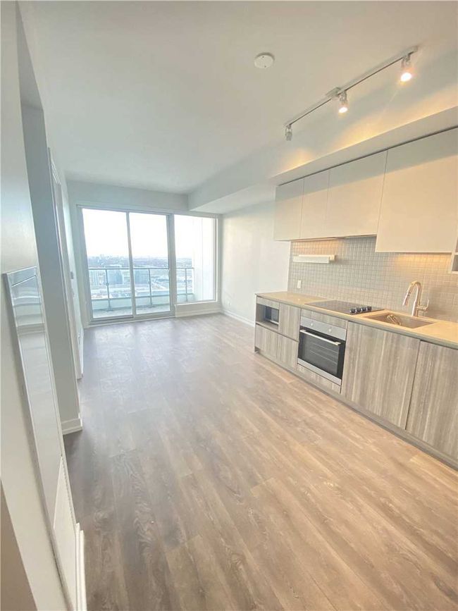 05 - 5 Buttermill Ave, Condo with 2 bedrooms, 2 bathrooms and null parking in Vaughan ON | Image 10