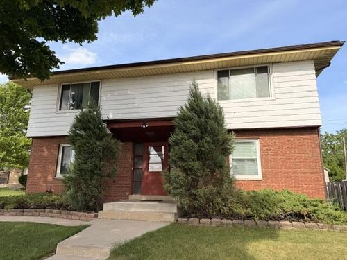 444 S 76th Street, Milwaukee, WI, 53214 | Card Image